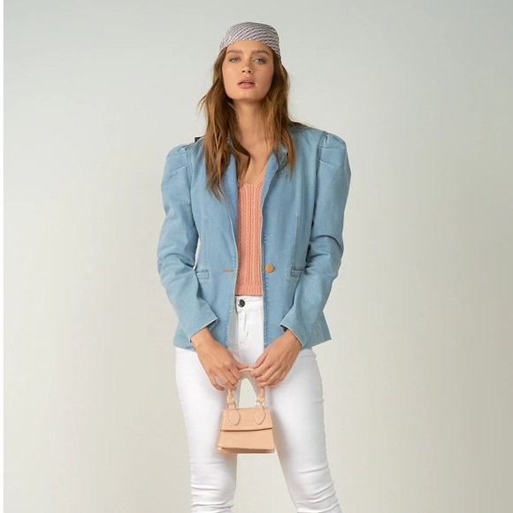 Elan Jackets & Blazers - ⭐️ NEW Elan Medium Light Blue Puff Sleeve Light Jackson Denim Blazer